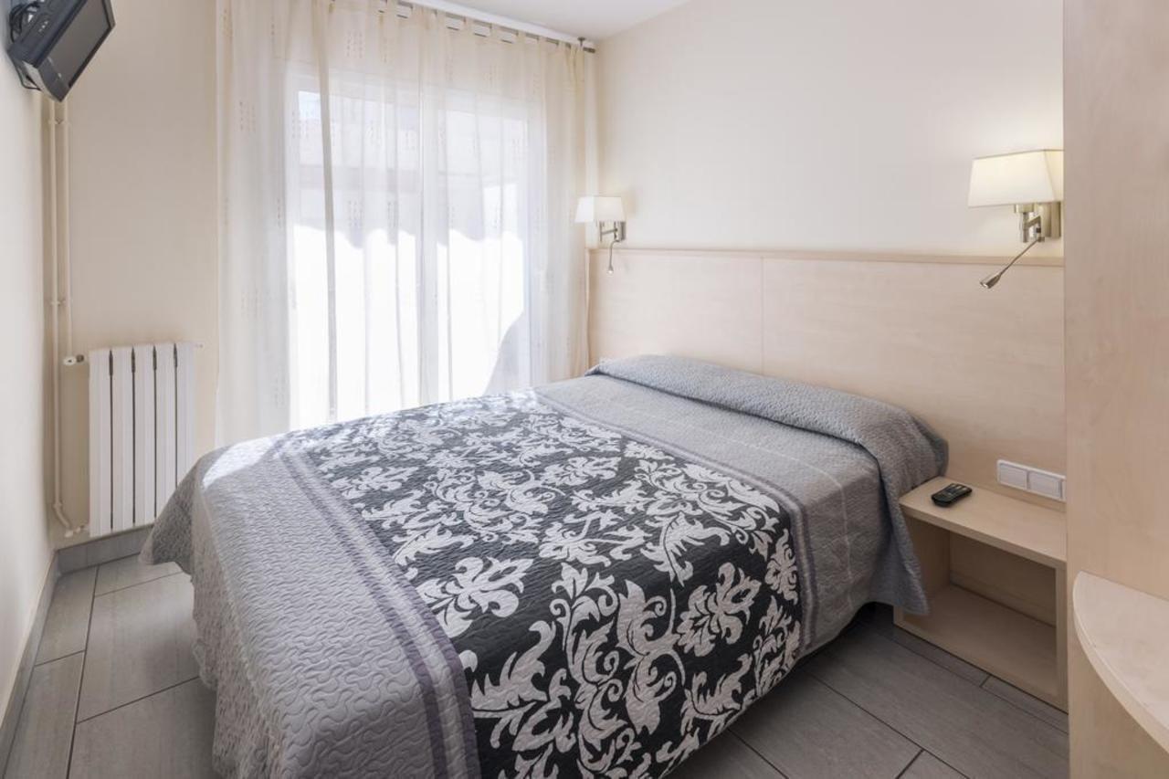 Hostal Solimar Badalona Exterior photo