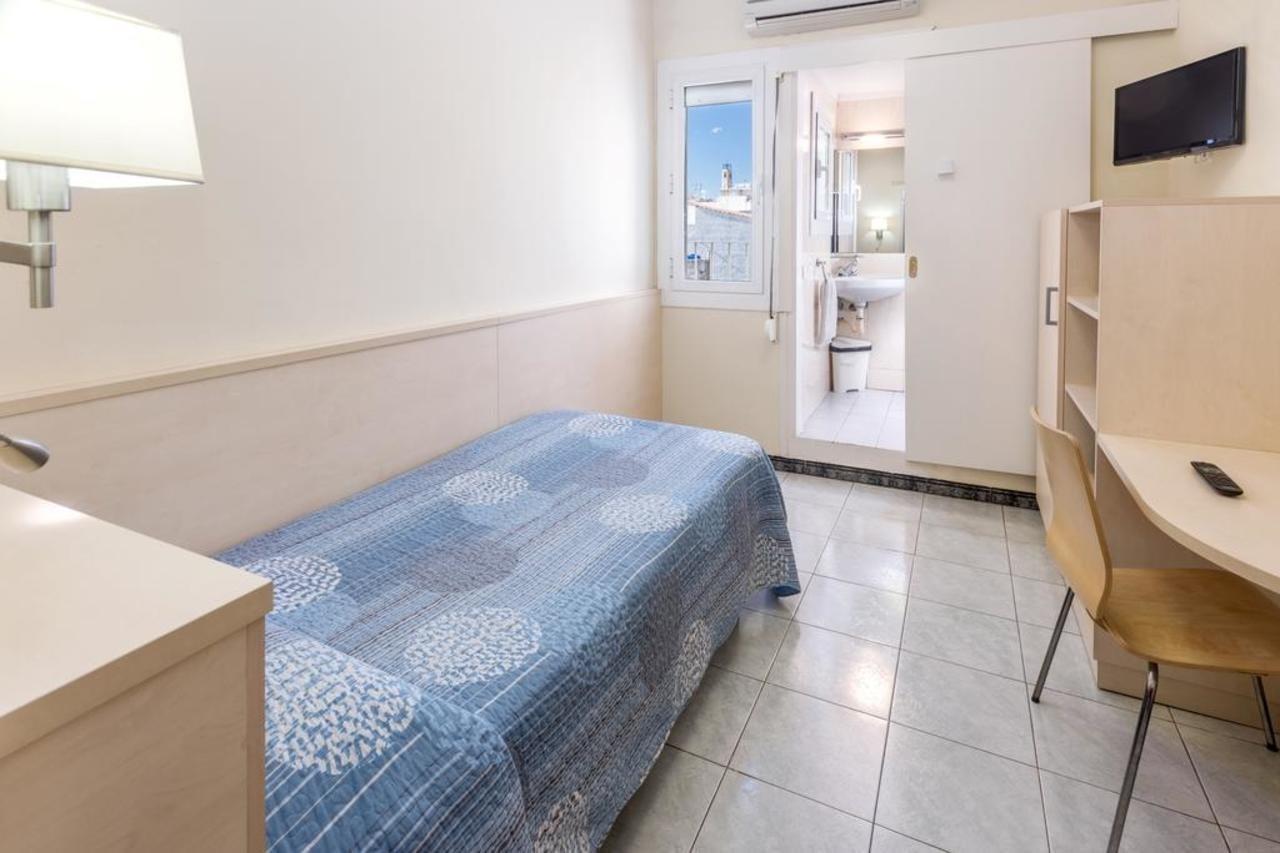 Hostal Solimar Badalona Exterior photo